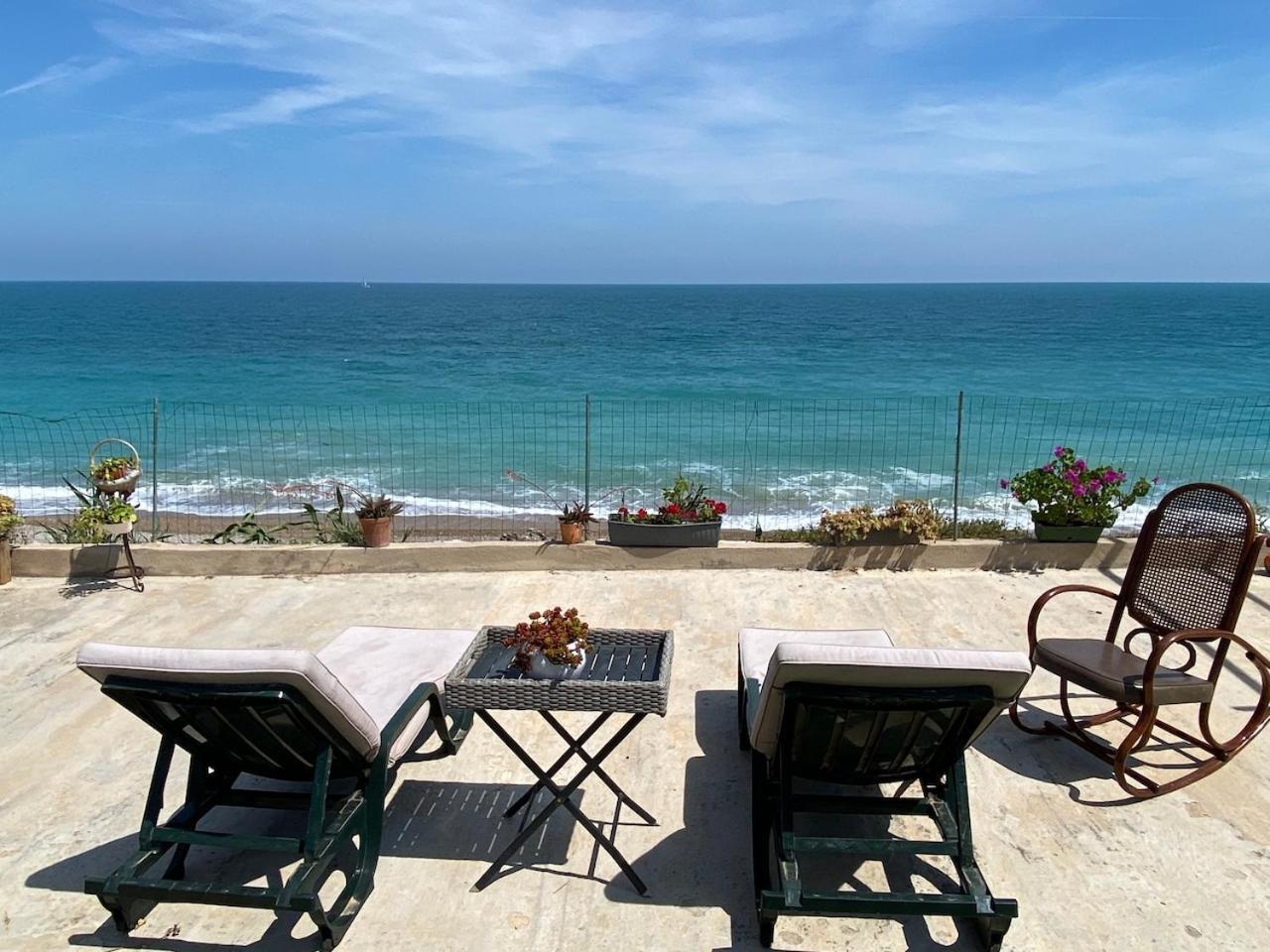 Chalet Acceso Directo Al Mar Ferienhaus
