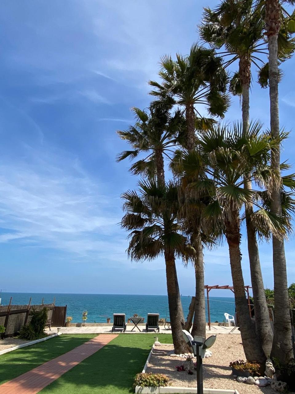 Chalet Acceso Directo Al Mar Ferienhaus *